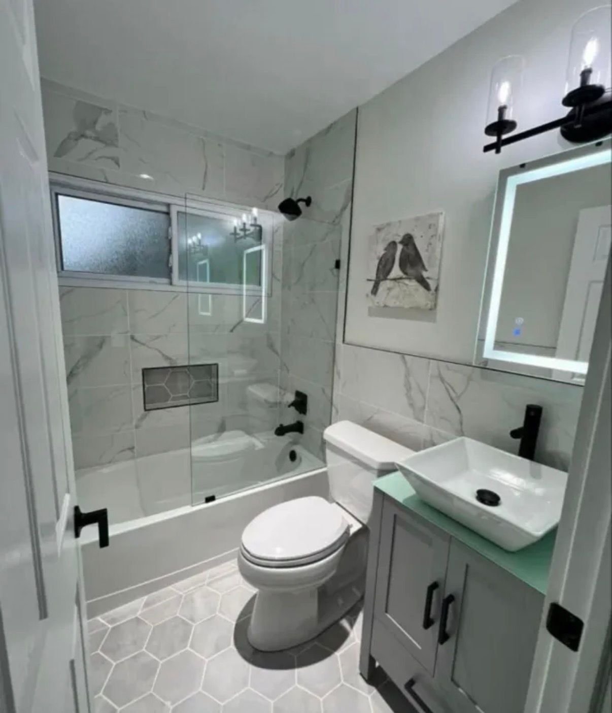 Cómo elegir la mejor mampara de ducha para tu baño