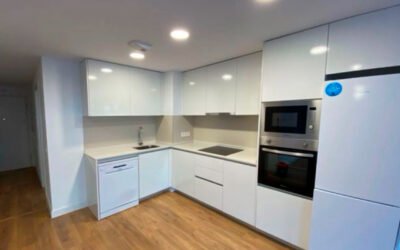 Guía para elegir encimeras de cocina: Materiales y durabilidad